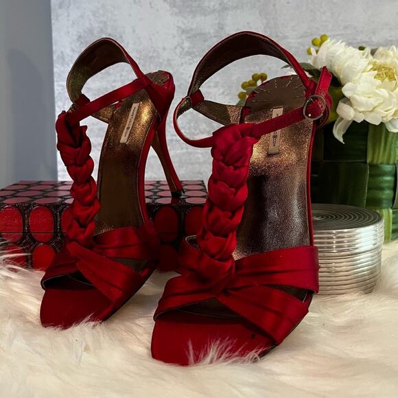 New Max Studio Red Satin Braided  T-Strap High Heeled Sandals Sz 5.5  NWOT - Picture 2 of 11